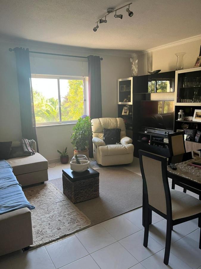 Apartamento Com Boa Luz E Localizacao Em Lisboa. Apartment Екстериор снимка